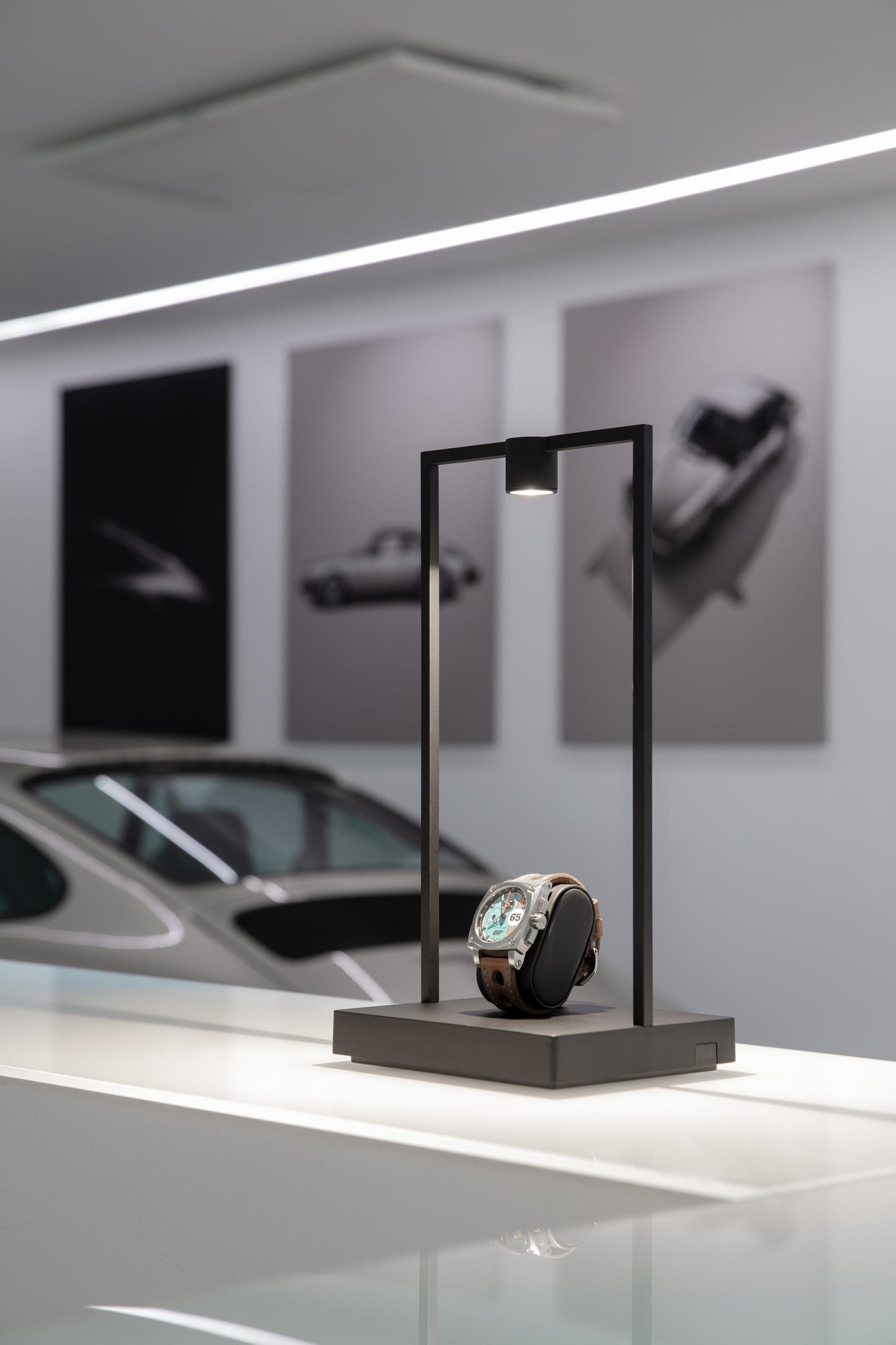 Stalinis šviestuvas ARTEMIDE, Curiosity